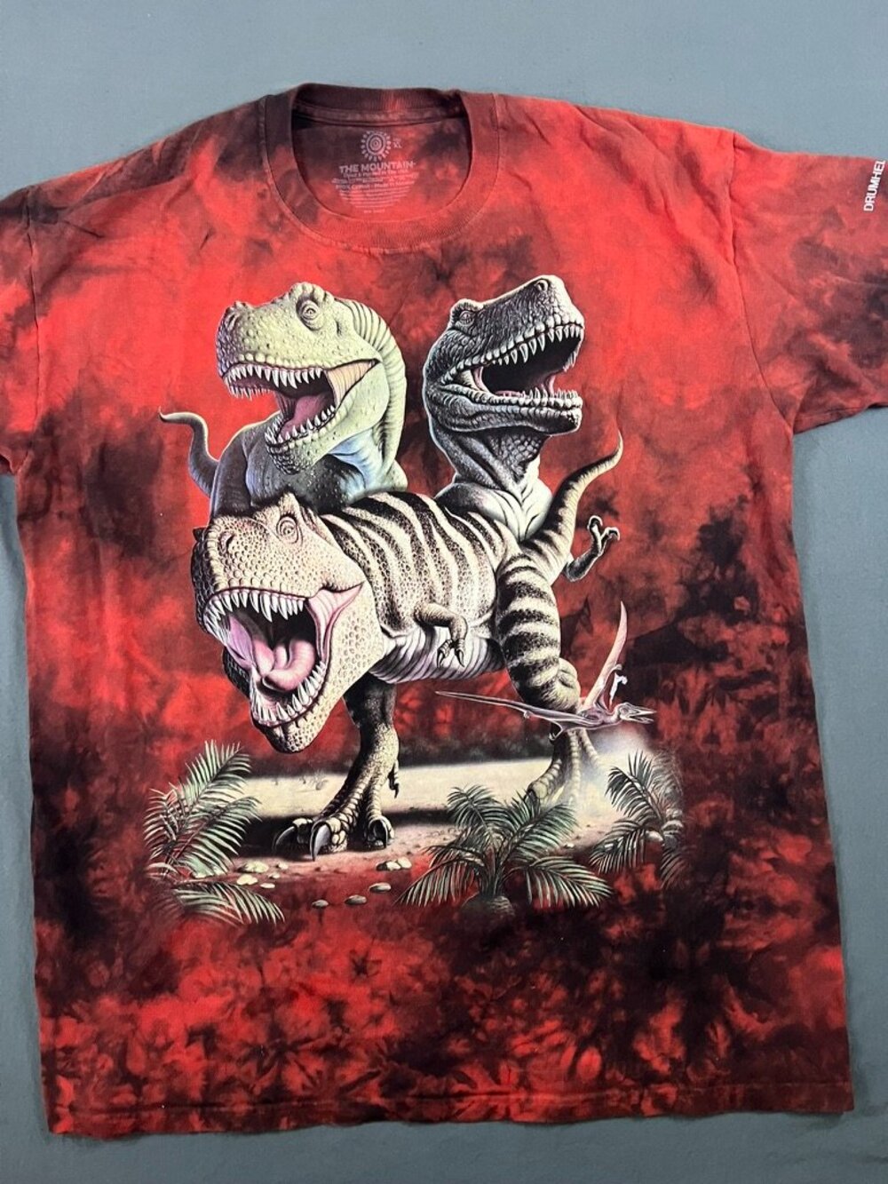 The Mountain Dinasour Tiedye Tshirt Men’s XL Drumheller  Alberta